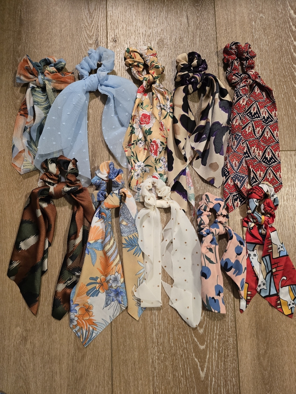 Stylish Mixed-Print Bow Scrunchie Set - Assorted Colors